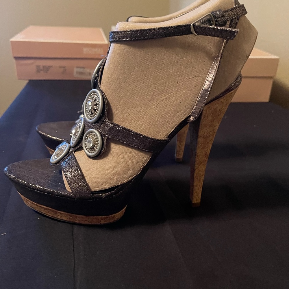 Metallic Heels - Picture 3 of 3